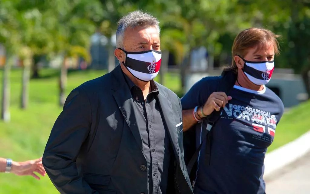 Dome é o primeiro técnico demitido do Flamengo desde Maurício Barbieri