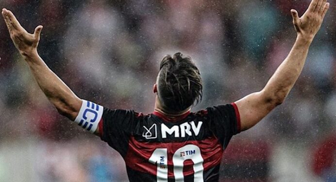 10 e faixa! Diego relembra fases no Fla e garante: “Vontade de vencer e honrar essa camisa só aumenta”
