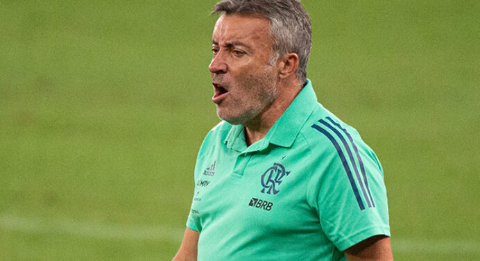 Anderson Alves: “Demitir o treinador é o caminho mais fácil! Já ganhamos algo fácil?”