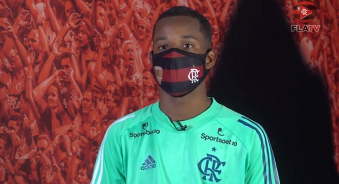 Promessa da base revela surpresa com oportunidade no clube: “minha religião é o Flamengo”