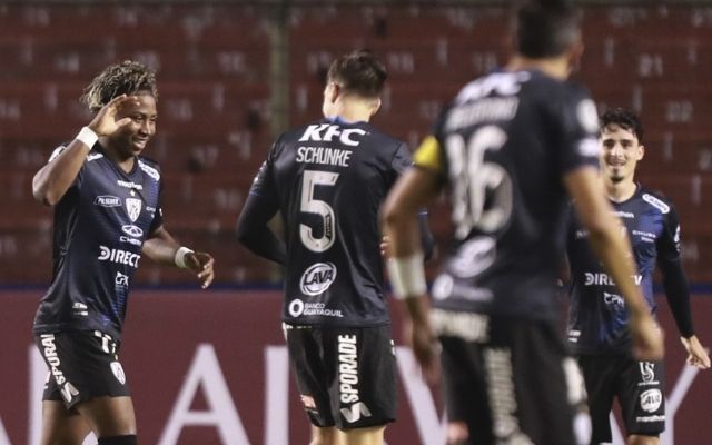 De olho no rival: Independiente Del Valle divulga quatro novos casos de Covid-19 no elenco