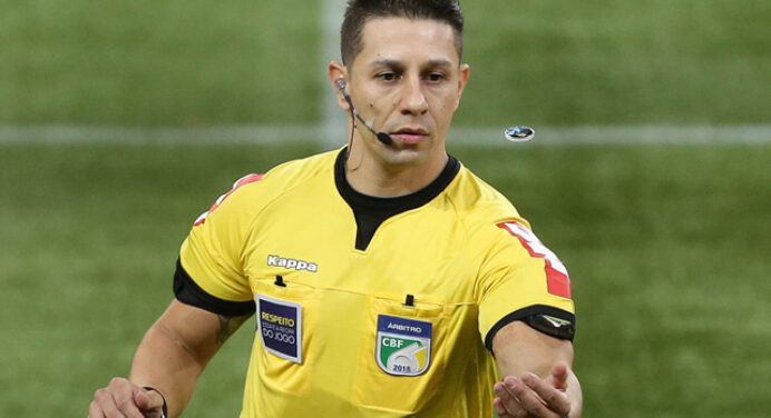 Árbitro de Flamengo x Goiás apitou quatro jogos do Rubro-Negro em 2019; veja histórico
