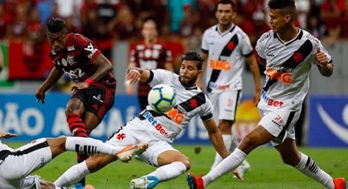 Visita ao freguês: Flamengo encara o Vasco em São Januário com invencibilidade de 15 jogos no clássico