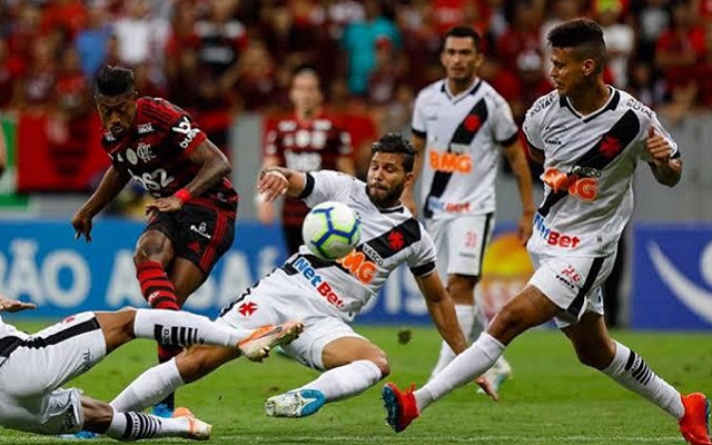 Visita ao freguês: Flamengo encara o Vasco em São Januário com invencibilidade de 15 jogos no clássico