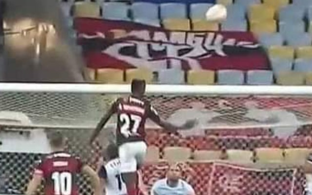 Gol de Bruno Henrique é destaque em perfil da FIFA: “Perfeição aérea”