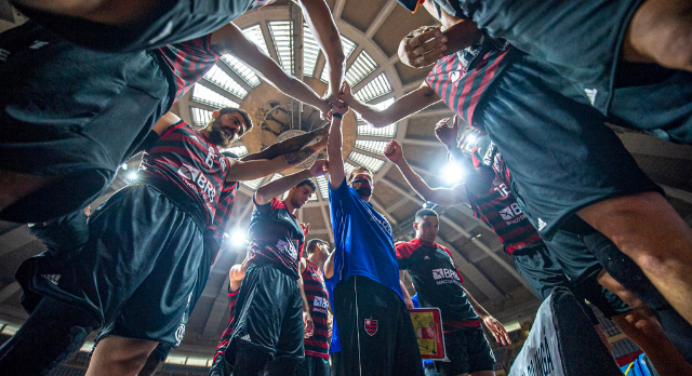 Após vice na Champions, Fla consegue volta por cima e fecha 2020 em alta no basquete; veja números