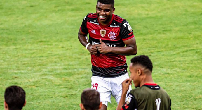 Lincoln lidera chances de gol criadas contra o Junior Barranquilla