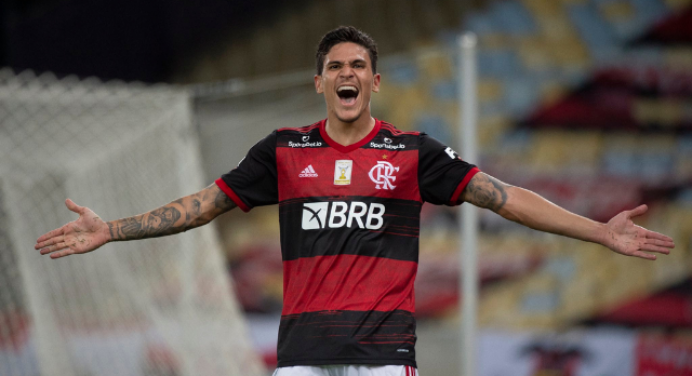 Flamengo informa à Fiorentina que exercerá direito de compra de Pedro