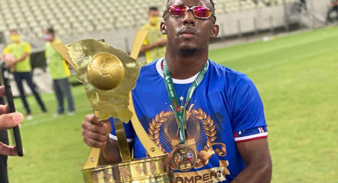 Campeão pelo Fortaleza, Yuri César exalta base do Flamengo e diz: “Minha chance vai chegar”