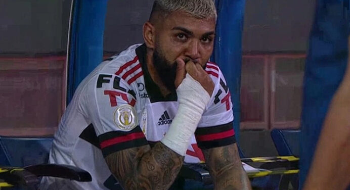 Domènec explica utilização de Gabigol apenas no fim do jogo: “Somos técnicos, sabemos o que falamos”