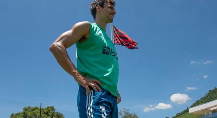 Rodrigo Caio condena rotatividade na defesa e afirma: “Nossa arma era o entrosamento”