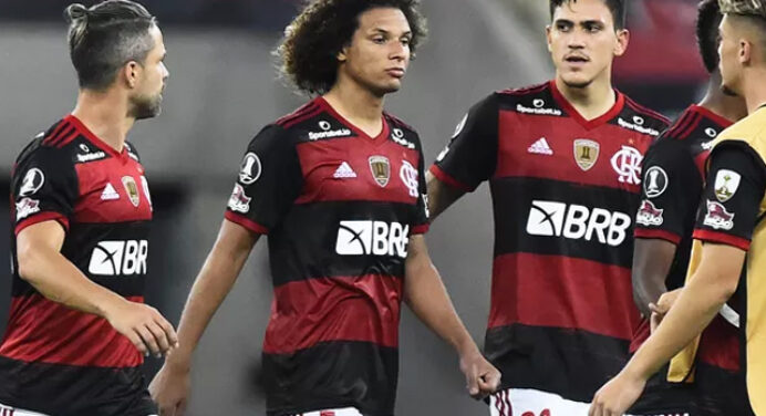 Jornalista vê obrigação de vitória do Flamengo em clássico: “Tem que passar por cima do Botafogo”