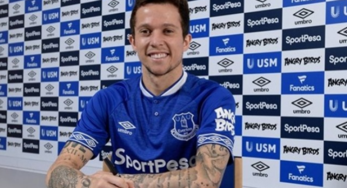 Al Nasr mira Bernard como ‘plano B’ de Everton Ribeiro e pode reduzir assédio ao Fla