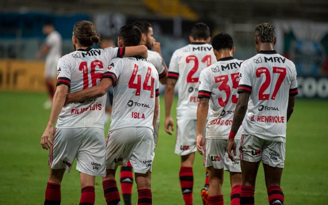 Flamengo Tem Jogo Com Clima De Decisao Contra O Sport Rival Esta Ameacado De Rebaixamento Flamengo Coluna Do Fla