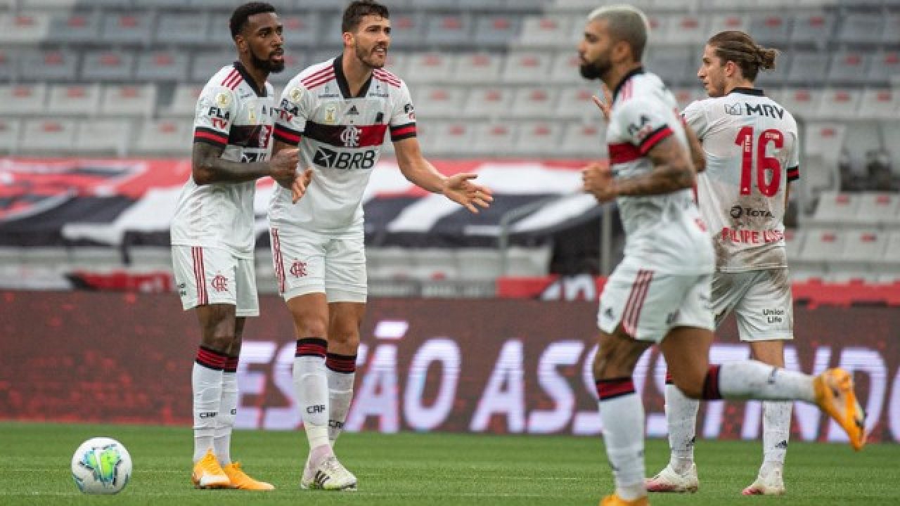 Resultado de imagem para Flamengo tem dois desfalques e cinco pendurados para o jogo contra o Vasco