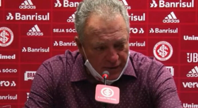 Abel valoriza choro de jogador do Inter e projeta resultados da última rodada: “Não terminou”