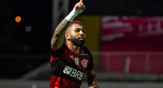 “Hoje tem gol do Gabigol”: dirigente celebra retorno de atacante aos jogos do Flamengo