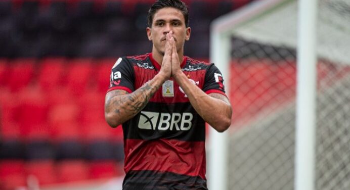 Comentarista de arbitragem garante que gol de Pedro contra o Inter foi mal anulado
