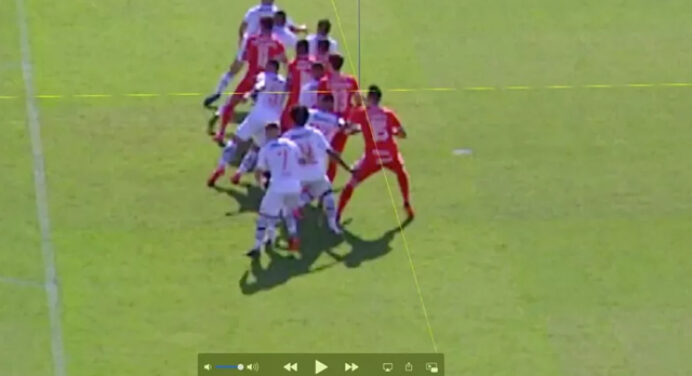 Em análise de imagem, Vasco garante gol ilegal do Internacional e vai à frente por impugnação de jogo