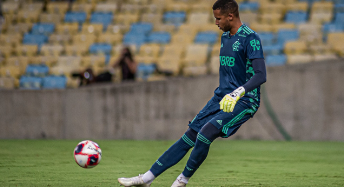 Titular do Flamengo no Carioca, Gabriel Batista revela conselhos de Ceni e projeta futuro da carreira