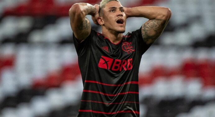 Lesões voltam a ‘perseguir’, e Flamengo pode ter dois desfalques na Supercopa do Brasil