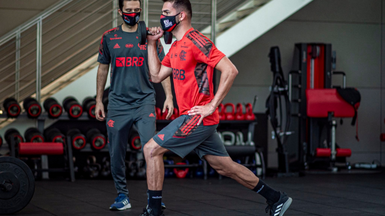 Se recuperando de lesão, Thiago Maia manda recado à torcida do Flamengo -  Flamengo | Coluna do Fla