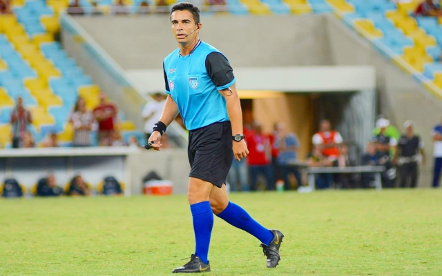 FERJ define arbitragem para primeiro jogo entre Flamengo e Volta Redonda