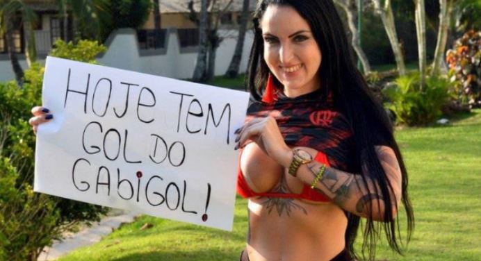 Atriz pornô diz ter ficado com Gabigol e jogador responde
