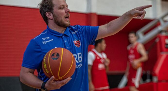 Elenco do Flamengo se reapresenta de olho nos playoffs do NBB