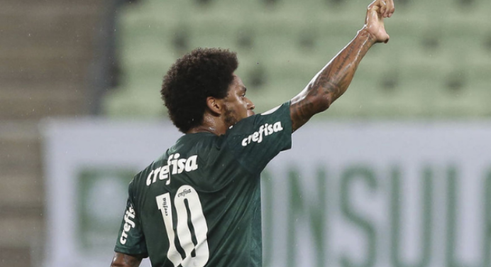 Com suspeita de covid-19, Luiz Adriano pode desfalcar Palmeiras na Supercopa