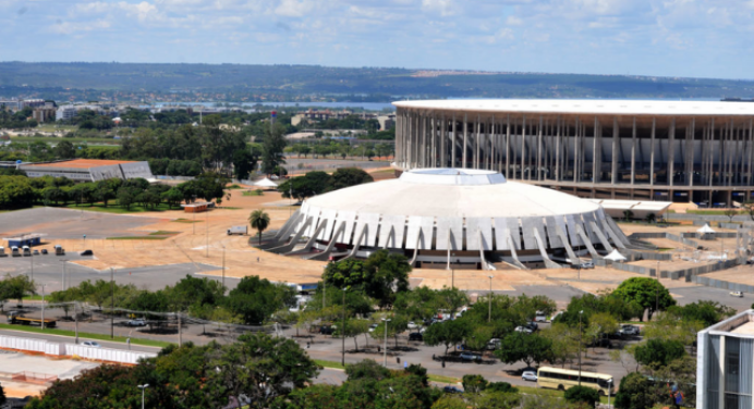 Justiça determina volta do lockdown em Brasília, sede da Supercopa