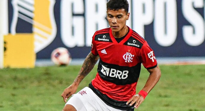Flamengo pode embolsar até R$ 6 milhões em caso de venda de Richard Rios para clube mexicano