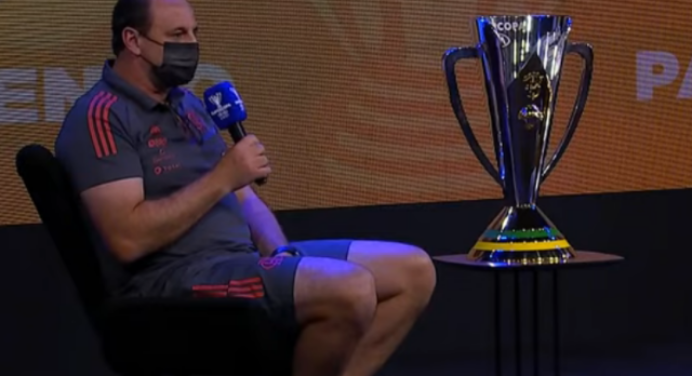 Rogério Ceni justifica substituições do Flamengo e revela: “Gabigol veio pedir para não tirá-los”