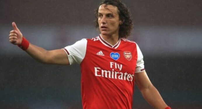 Zagueiros do Flamengo decepcionam na Libertadores, e torcedores pedem contratação de David Luiz