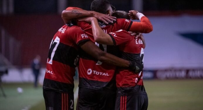 “Jogo tranquilo”: torcedores do Flamengo fazem memes após vitória eletrizante na Libertadores