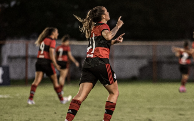 Flamengo vence o Santos e ganha posições no Brasileirão Feminino