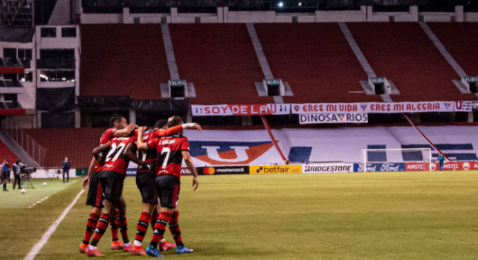 Comentarista aponta Flamengo como favorito ao título da Libertadores, mas faz cobrança: “Tem que jogar mais”