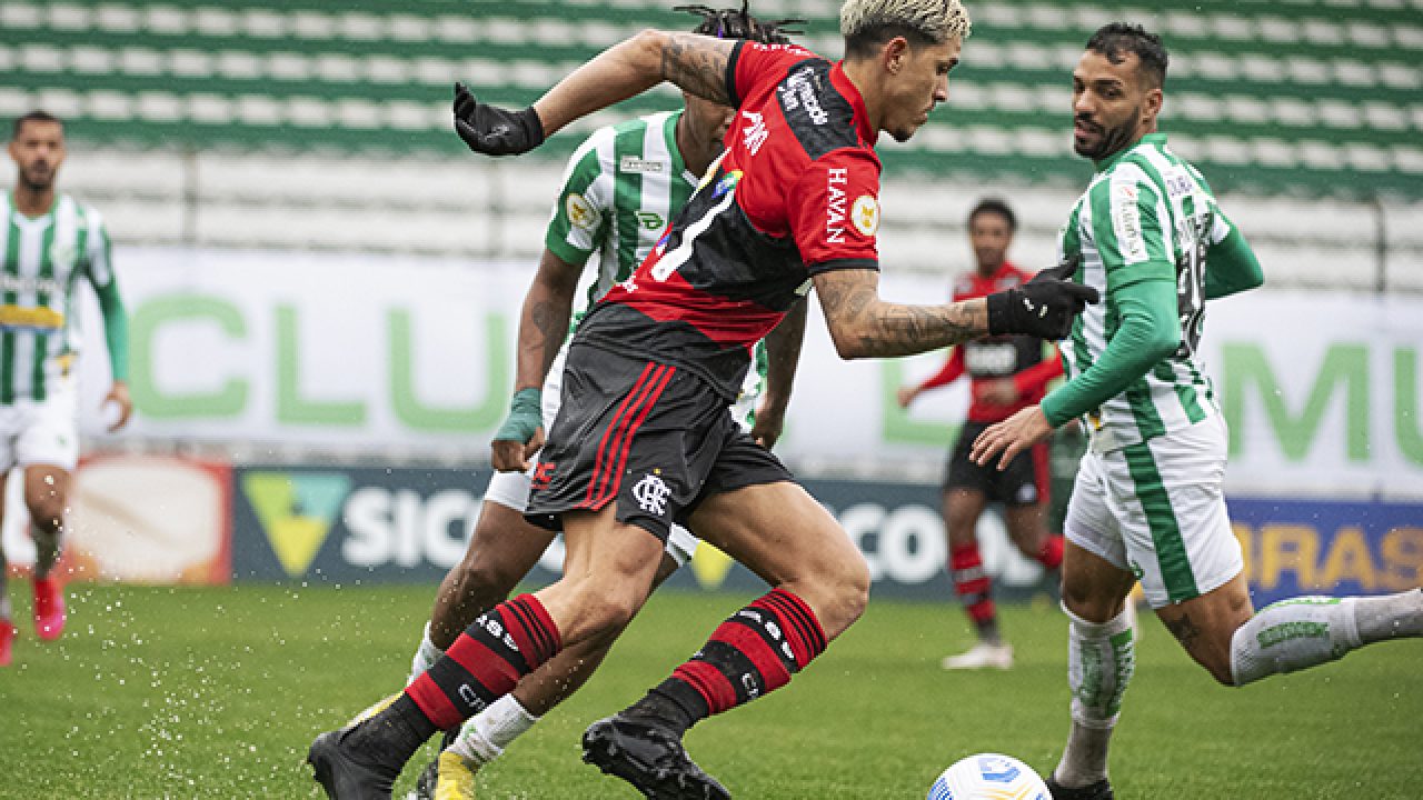 Pedro Vai Na Contramao No Flamengo E Se Destaca Contra O Juventude Veja Numeros Flamengo Coluna Do Fla