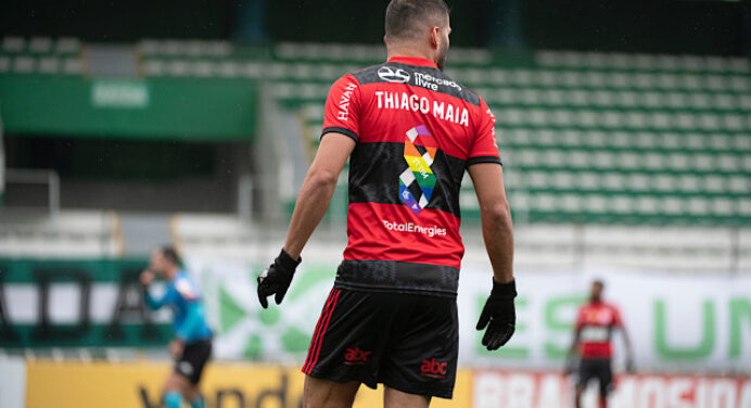Thiago Maia revela conversa com Braz para assumir camisa 8 do Flamengo: “Honra muito grande”
