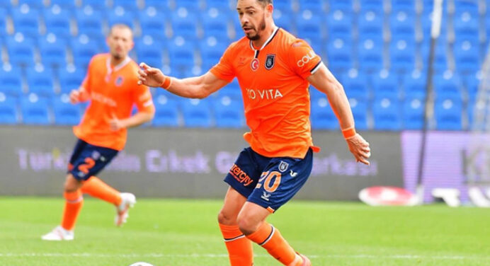 Tem vaga? Giuliano rescinde contrato com clube turco e fica livre no mercado