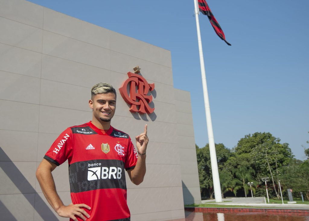 Ex-Flamengo se torna vice-artilheiro do Fulham na Premier League