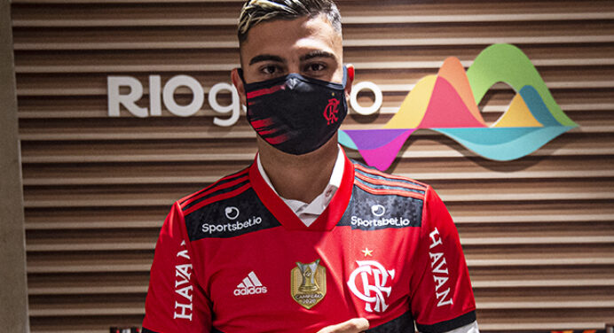 Andreas Pereira ainda não pode estrear no próximo jogo do Flamengo; entenda processo de regularização