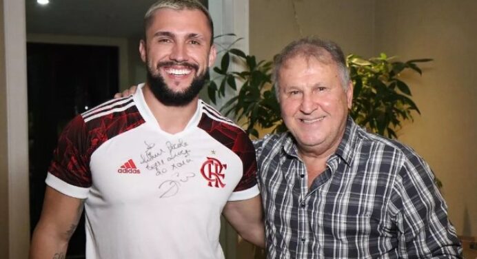 Ex-BBB e flamenguista assumido, Arthur Picoli realiza sonho de infância ao conhecer Zico: “Obrigado por tudo”