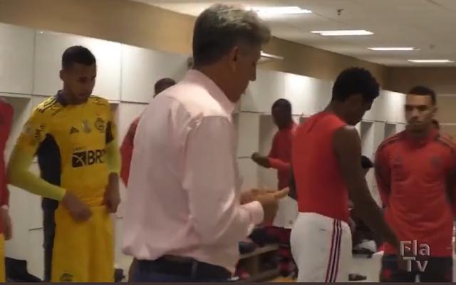 Bastidores: Diego Alves e Gabigol lideram vestiário do Fla na vitória sobre o Corinthians; veja vídeo