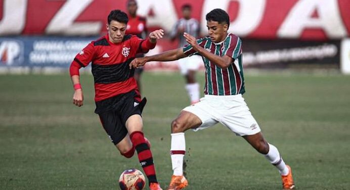 É CAMPEÃO! Flamengo bate o Fluminense e conquista a Copa Rio sub-15