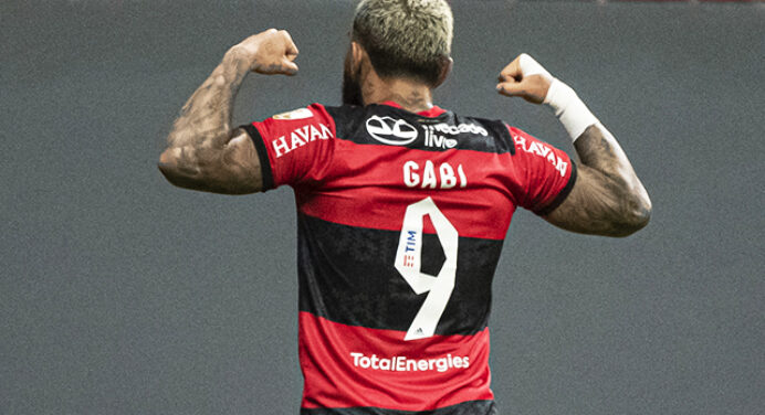Flamengo fatura R$ 370 mil em leilão beneficente, e camisas de Gabigol lideram arrecadações