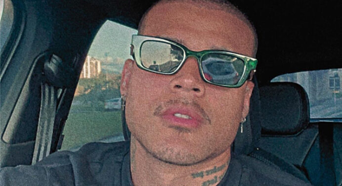 Torcedores do Flamengo invadem publicação de Kenedy, provável reforço rubro-negro: “Vem logo”