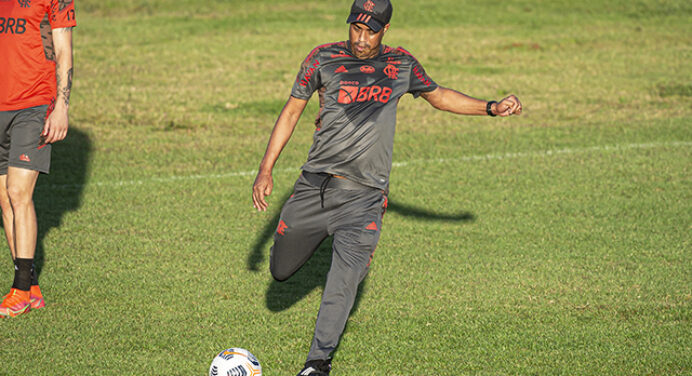 Alexandre Mendes fica no Rio com Renato, e Marcelo ‘Fera’ comanda o Flamengo contra o ABC