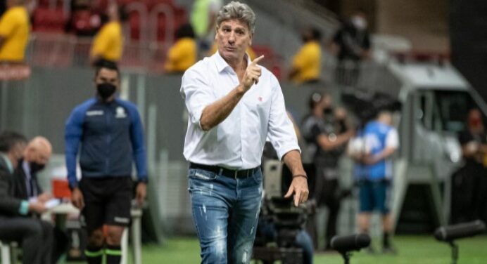 Renato Gaúcho avalia contratação de Kenedy e garante: “Vai ser muito bem-vindo”