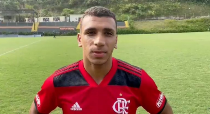 Após dois gols sobre rival, Petterson celebra atuação e vitória do Fla pelo Carioca sub-17